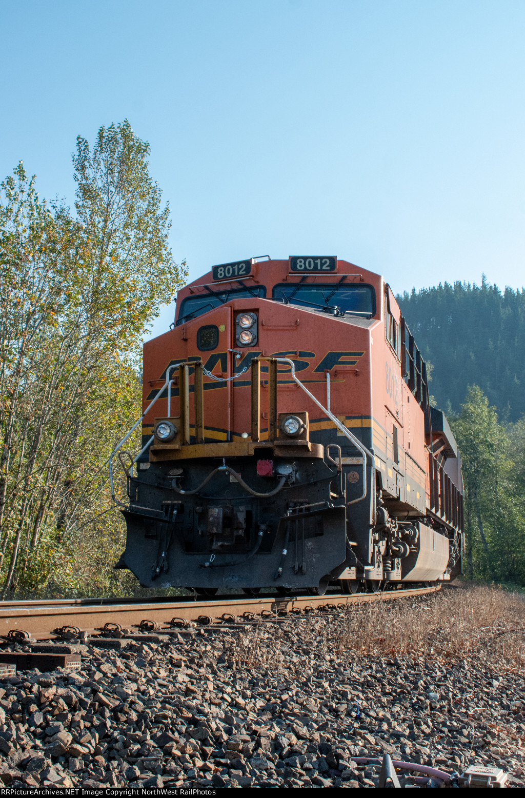 BNSF 8012